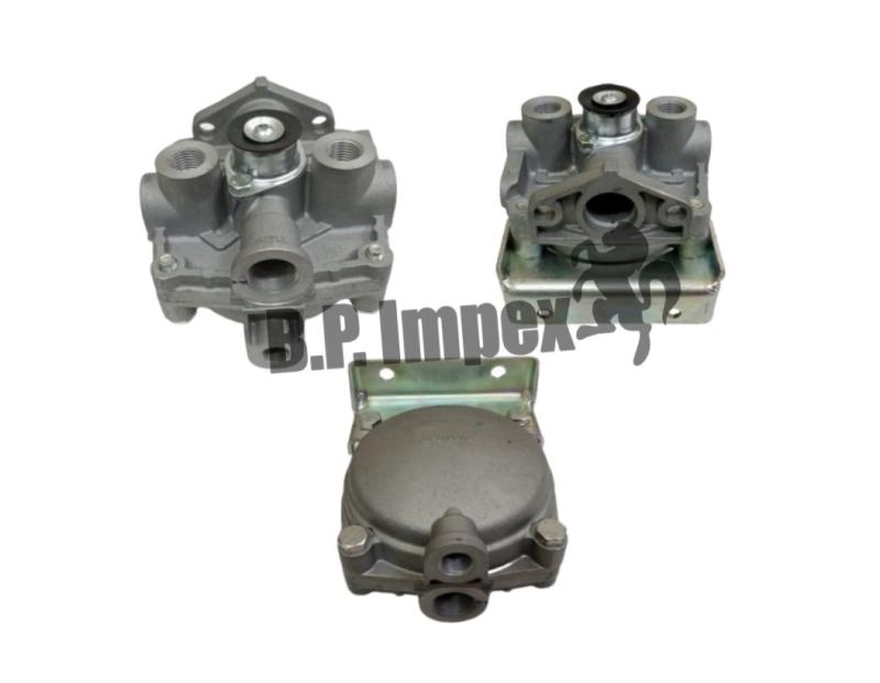 RELAY VALVE